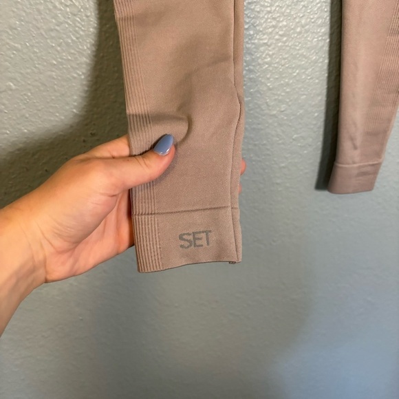 Set‎ Active Women's Lavender Ribbed Cropped Workout Leggings Size XS/Small - Picture 9 of 9